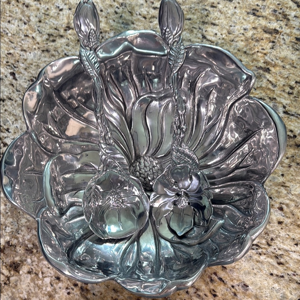 Vintage Arthur Court Magnolia Salad Bowl w Matching Utensils 3 Pc Set